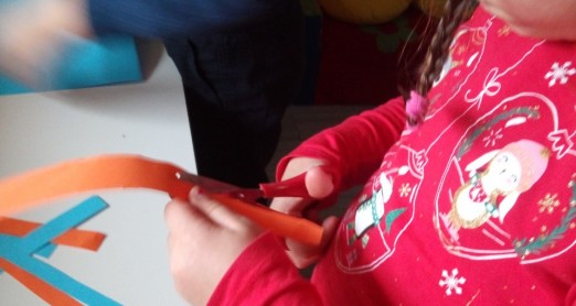 IZRADA UKRASA UZ ZABAVU 