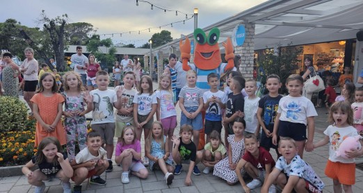 ORGANIZIRAN PROGRAM LJETOVANJA NA RABU